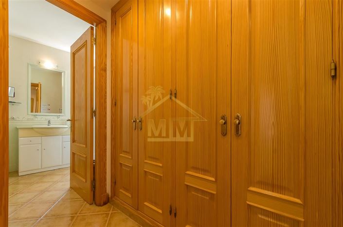 Image No.26-4 Bed Villa for sale