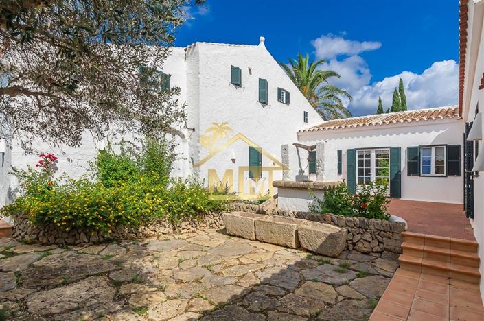 Image No.10-7 Bed Country House for sale