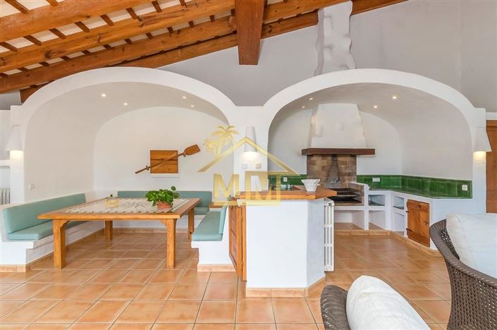 Image No.15-7 Bed Country House for sale