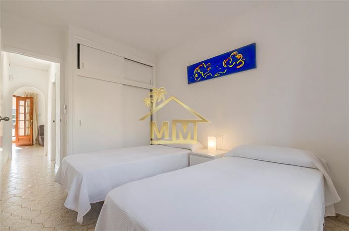 Image No.20-2 Bed Apartment for sale