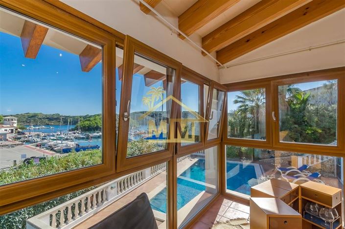 Image No.1-4 Bed Villa for sale