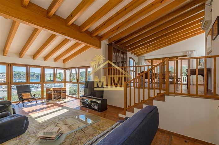 Image No.10-4 Bed Villa for sale