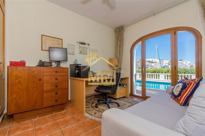 Image No.23-4 Bed Villa for sale