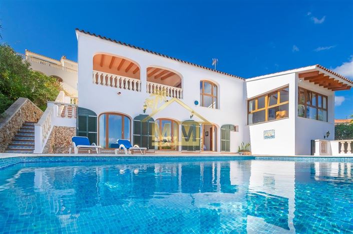 Image No.4-4 Bed Villa for sale