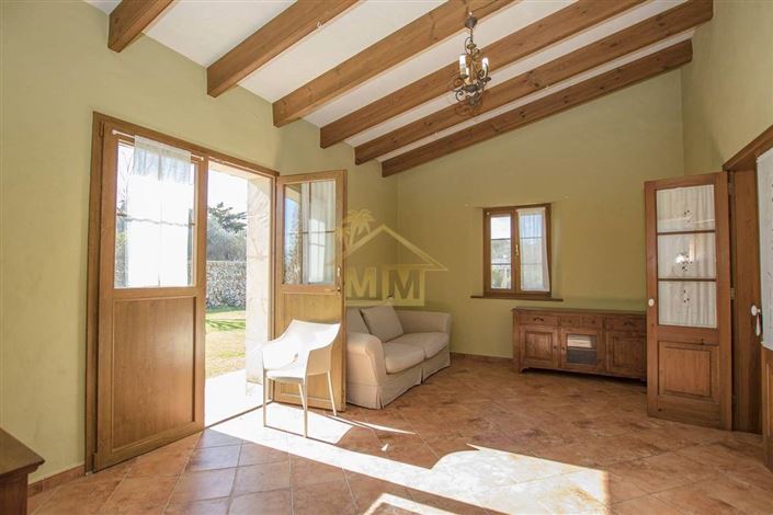 Image No.19-6 Bed Country House for sale