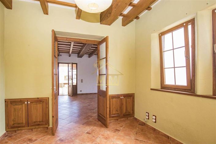 Image No.21-6 Bed Country House for sale