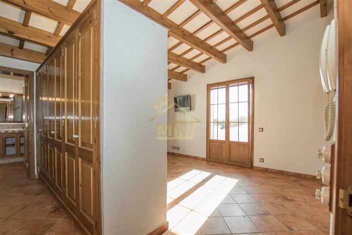 Image No.28-6 Bed Country House for sale