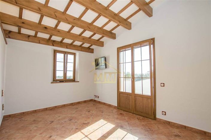 Image No.31-6 Bed Country House for sale