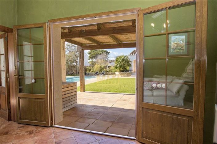 Image No.35-6 Bed Country House for sale