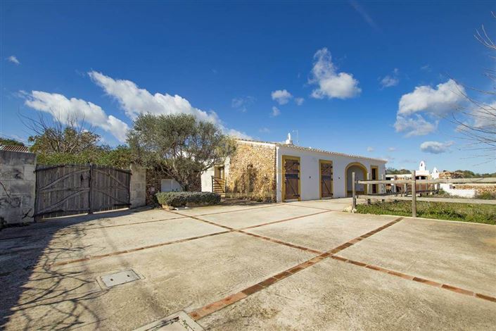 Image No.43-6 Bed Country House for sale