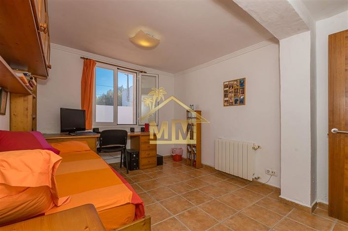 Image No.30-3 Bed House for sale