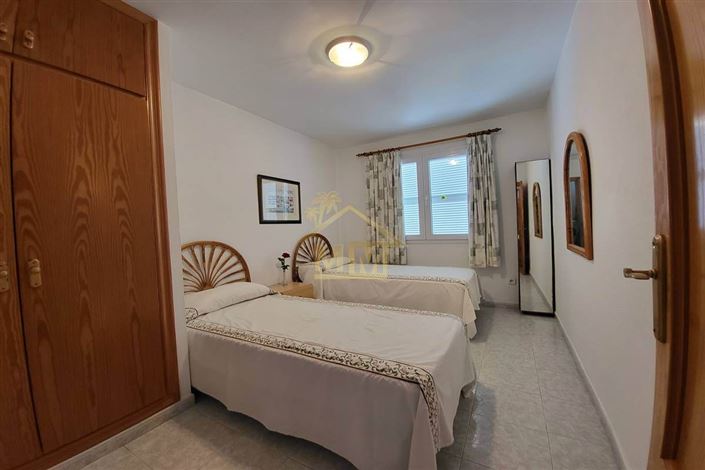 Image No.15-6 Bed Apartment for sale