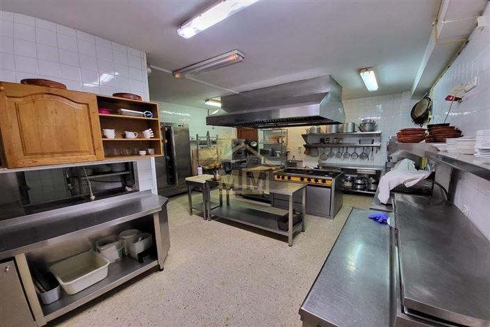 Image No.6-6 Bed Apartment for sale