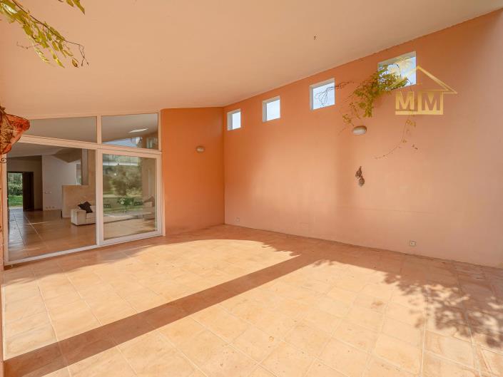 Image No.12-3 Bed Villa for sale