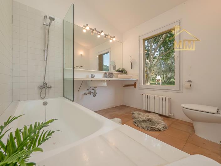 Image No.29-3 Bed Villa for sale