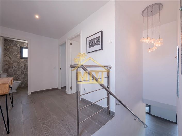 Image No.27-3 Bed Villa for sale