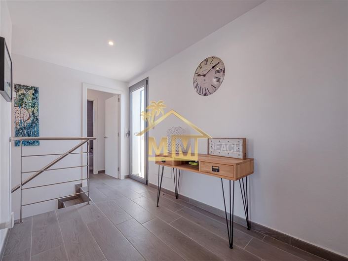 Image No.28-3 Bed Villa for sale