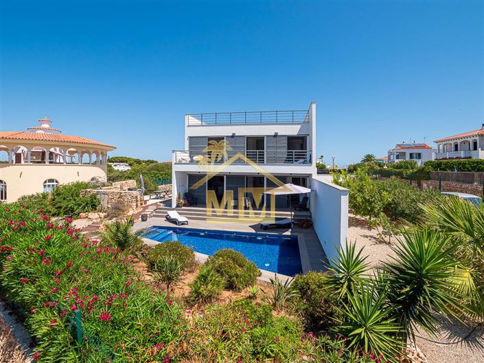 Image No.3-3 Bed Villa for sale