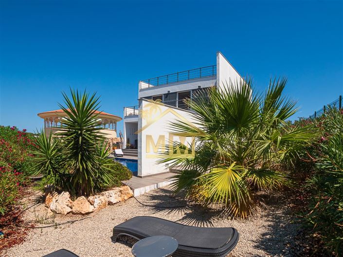 Image No.6-3 Bed Villa for sale