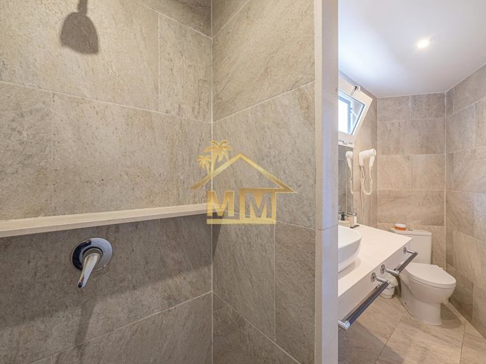 Image No.27-8 Bed Villa for sale