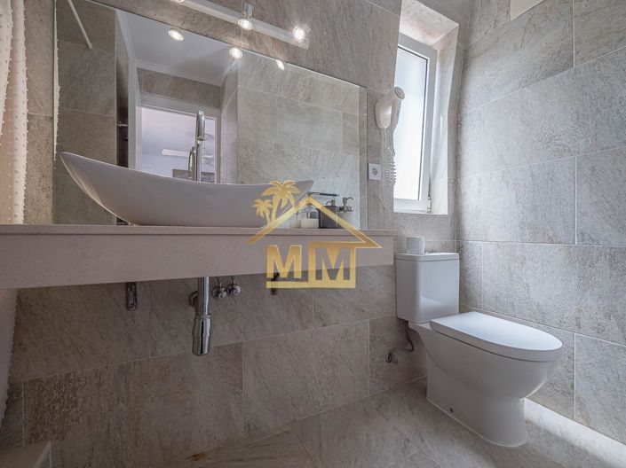 Image No.31-8 Bed Villa for sale