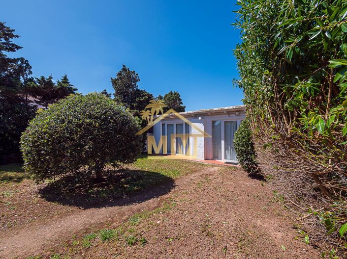 Image No.6-8 Bed Villa for sale