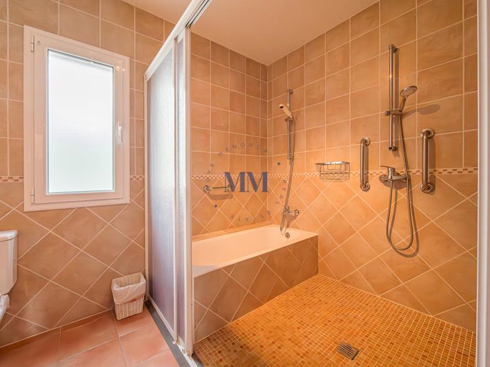 Image No.21-4 Bed Villa for sale