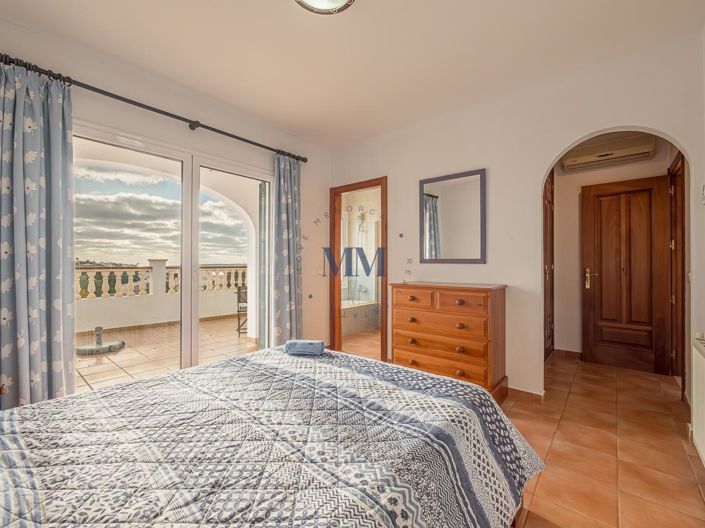 Image No.25-4 Bed Villa for sale