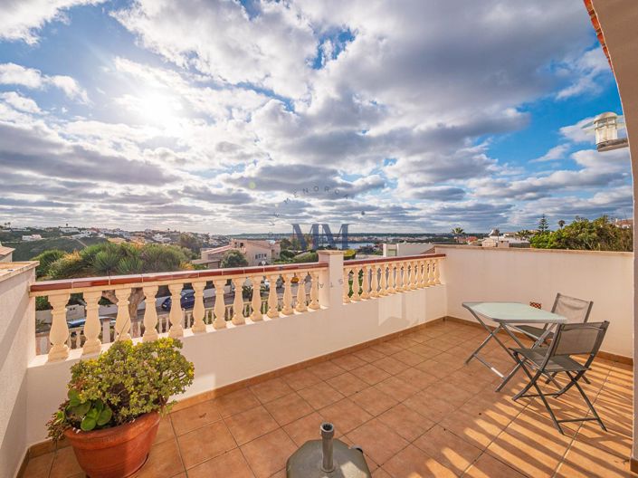 Image No.28-4 Bed Villa for sale