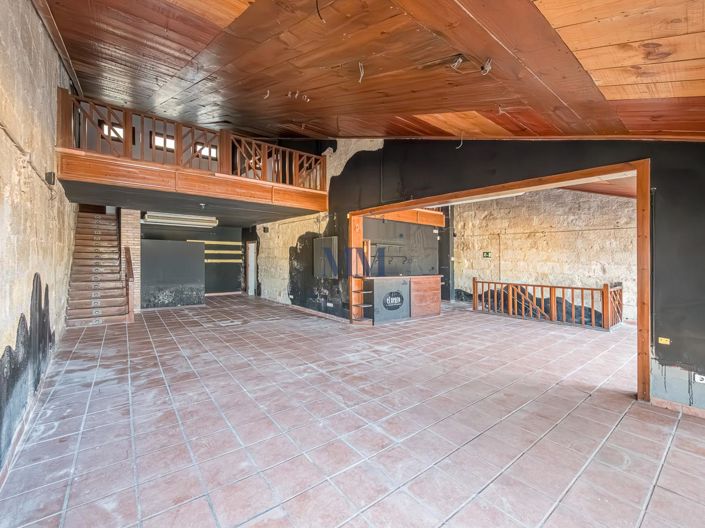 Image No.11-4 Bed Property for sale