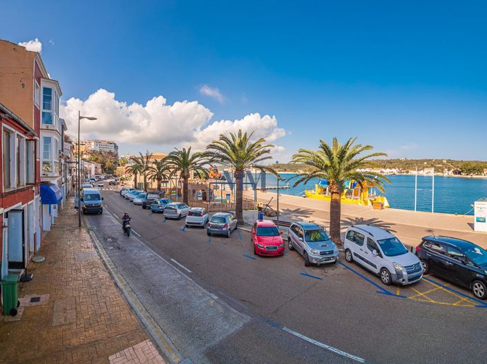 Image No.2-4 Bed Property for sale