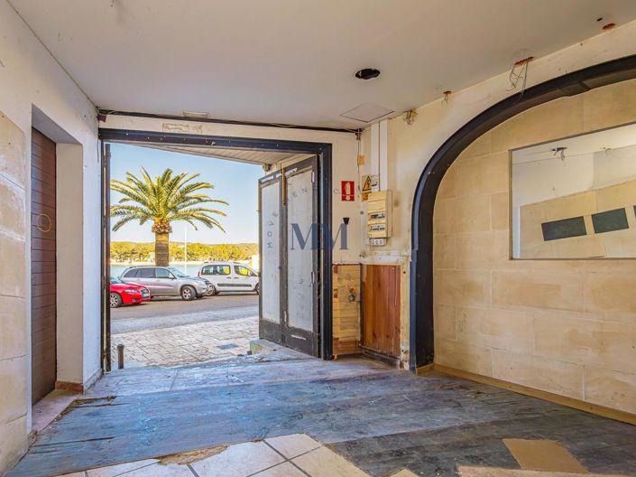 Image No.3-4 Bed Property for sale