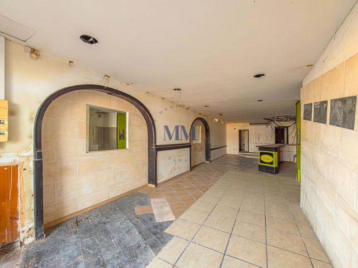 Image No.4-4 Bed Property for sale