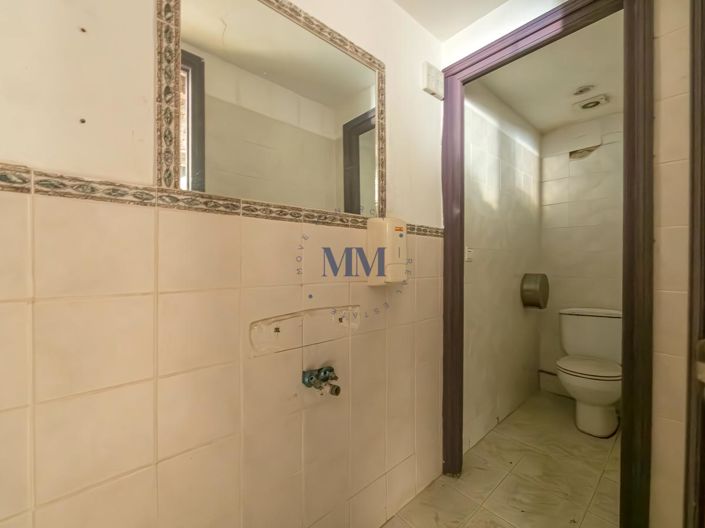 Image No.6-4 Bed Property for sale