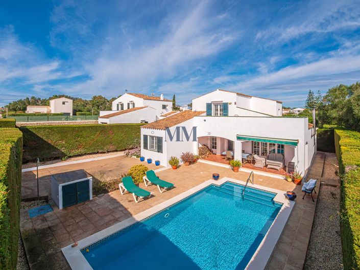 Image No.2-3 Bed Villa for sale