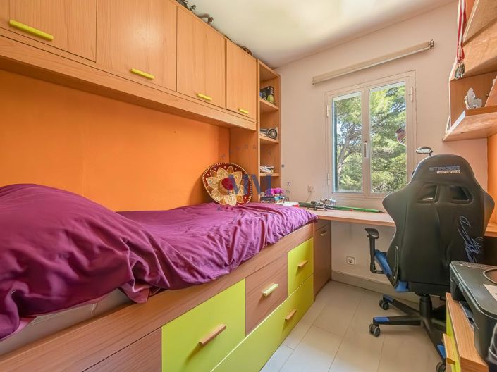 Image No.20-3 Bed Apartment for sale