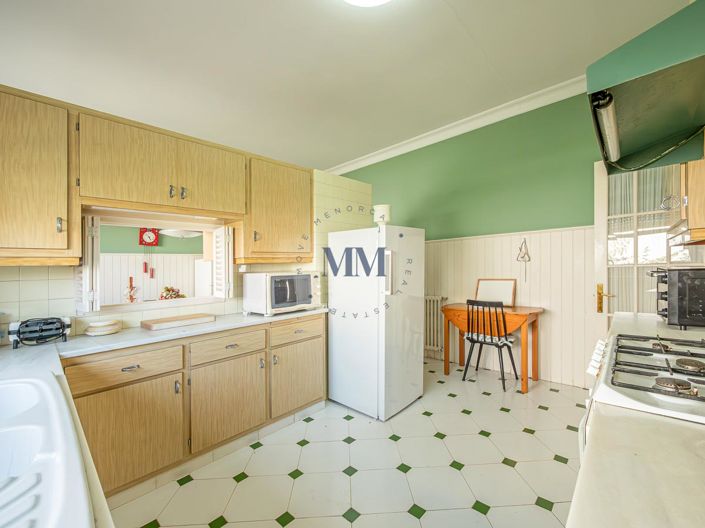 Image No.16-4 Bed House for sale