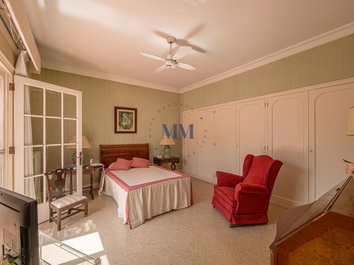 Image No.20-4 Bed House for sale