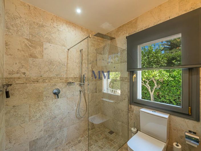 Image No.23-4 Bed Villa for sale