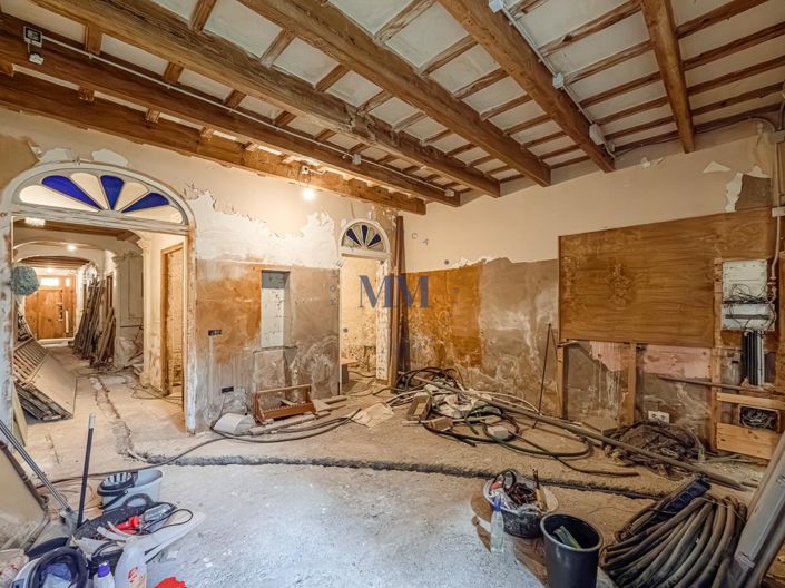 Image No.10-6 Bed Townhouse for sale