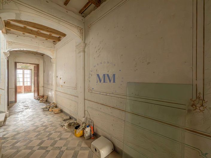 Image No.19-6 Bed Townhouse for sale