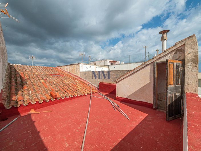 Image No.33-6 Bed Townhouse for sale