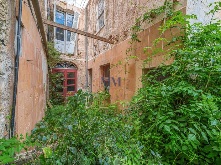 Image No.5-6 Bed Townhouse for sale