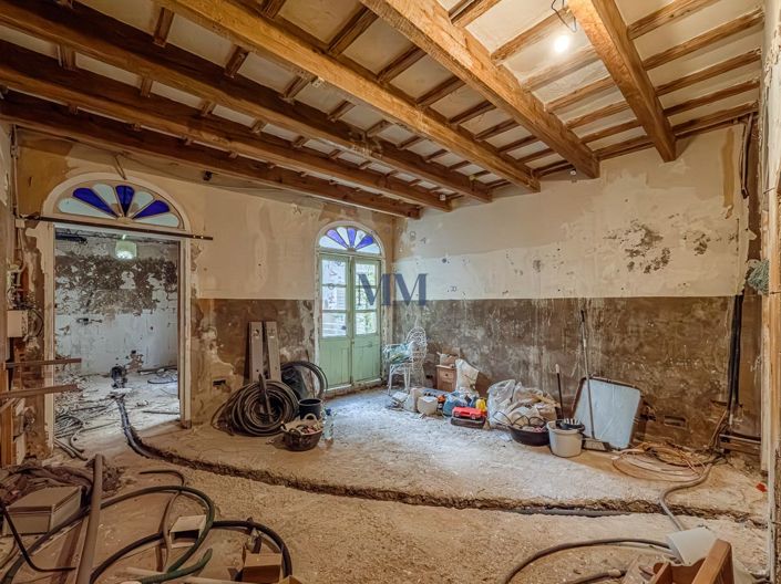 Image No.9-6 Bed Townhouse for sale