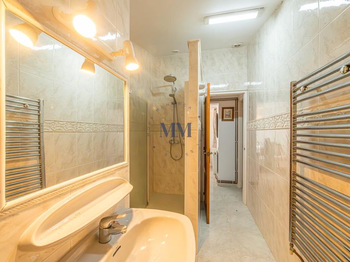 Image No.21-4 Bed Villa for sale