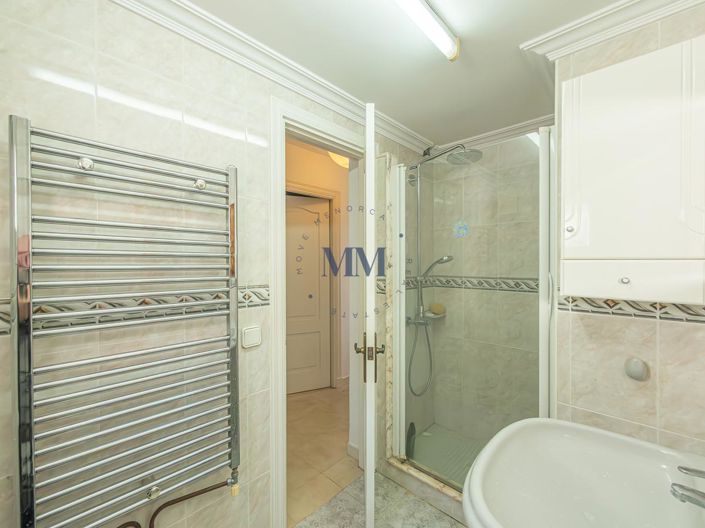 Image No.25-4 Bed Villa for sale