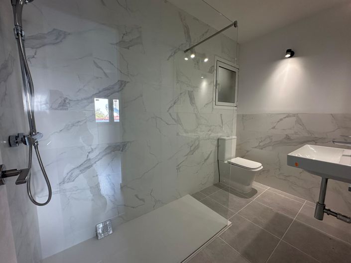 Image No.10-3 Bed Apartment for sale