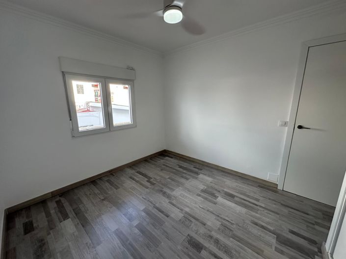 Image No.9-3 Bed Apartment for sale