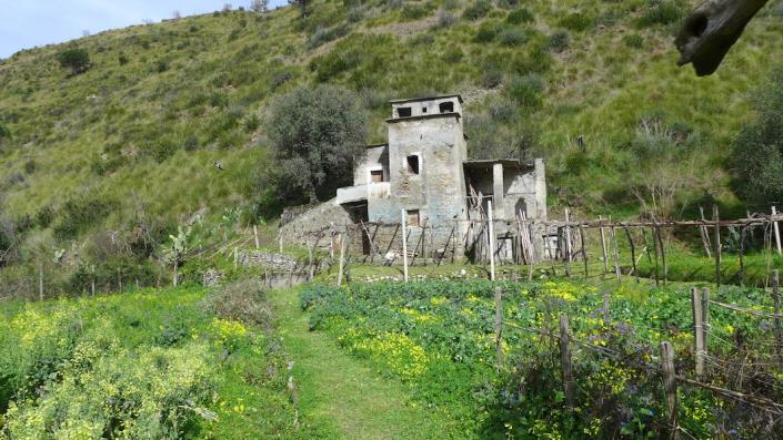 Image No.7-2 Bed House for sale