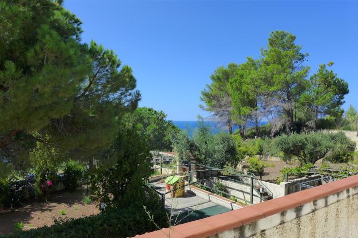 Image No.26-2 Bed Apartment for sale